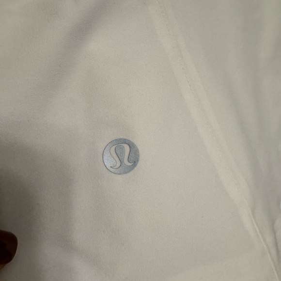 New - Lululemon Mist Over jacket - Picture 6 of 7